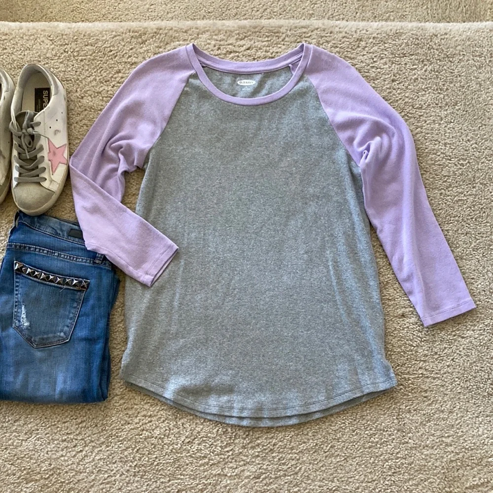 Old Navy Grey & Lavender Baseball Style Tee - Picture 1 of 6